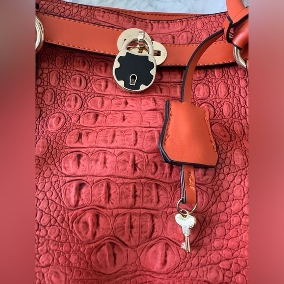 La Terre Tote Bag NWT - Picture 6 of 7